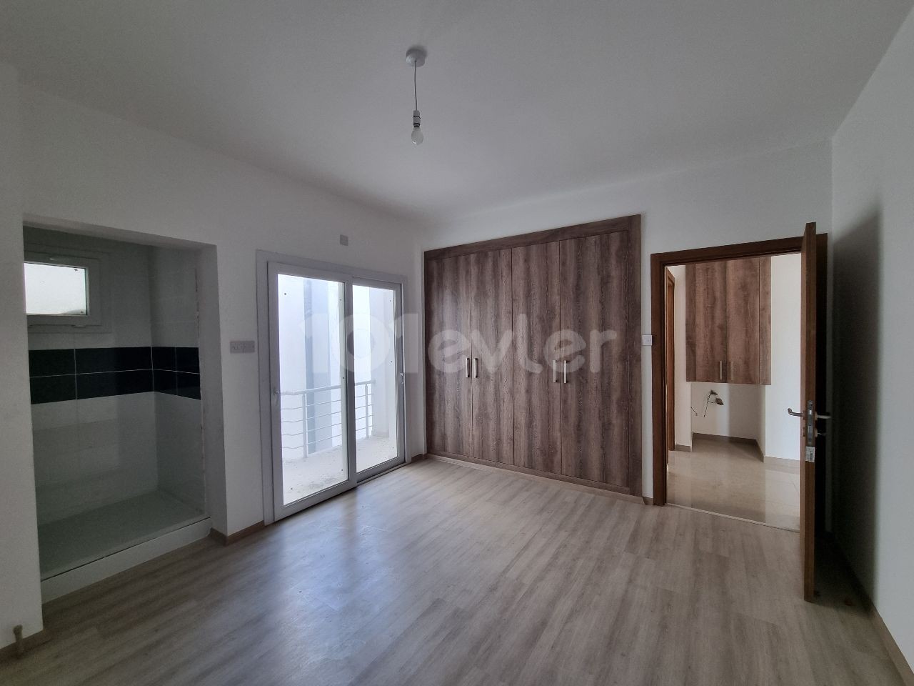 3 bedroom Turkish made flat in Gonyeli, close to the main street and markets