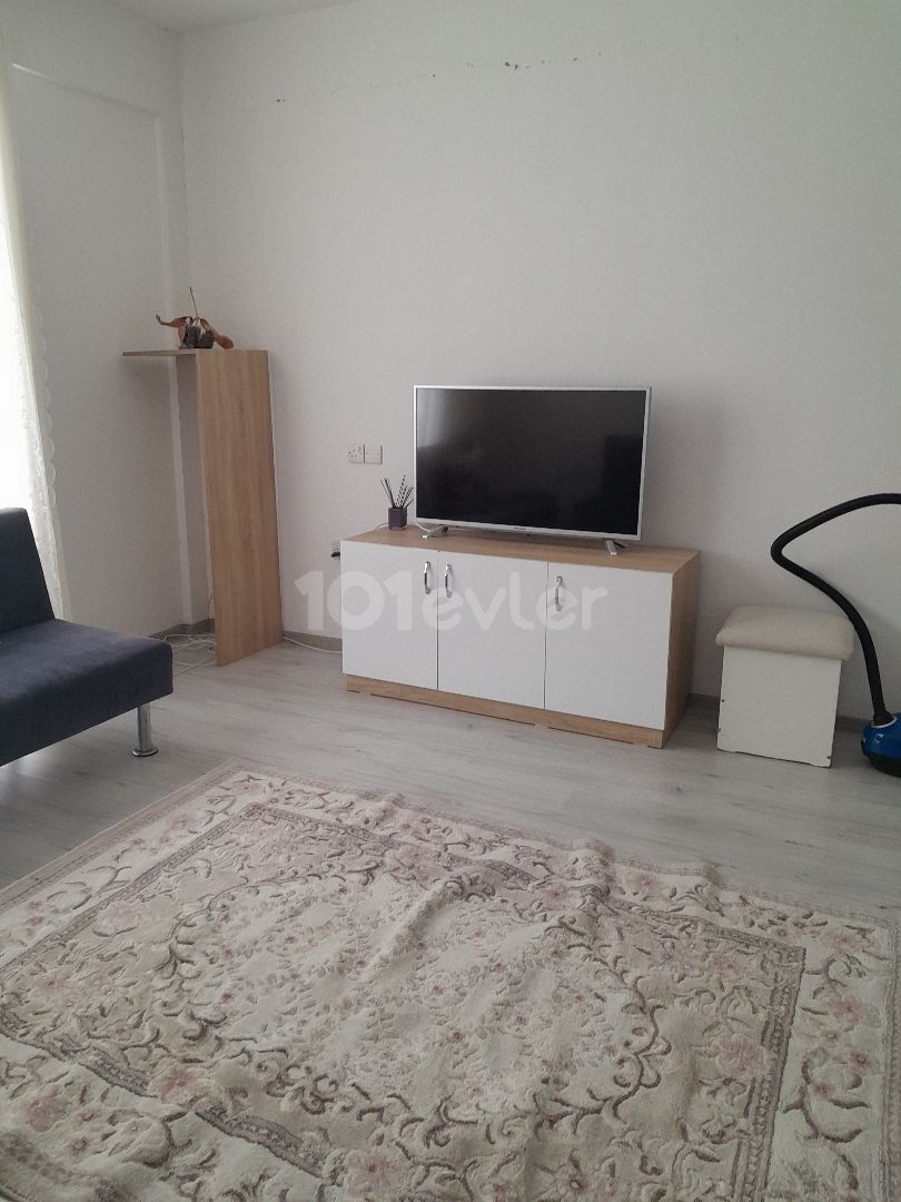 2+1 apartment for rent in Gönyelide, 5 minutes walking distance to the main street and bus stops