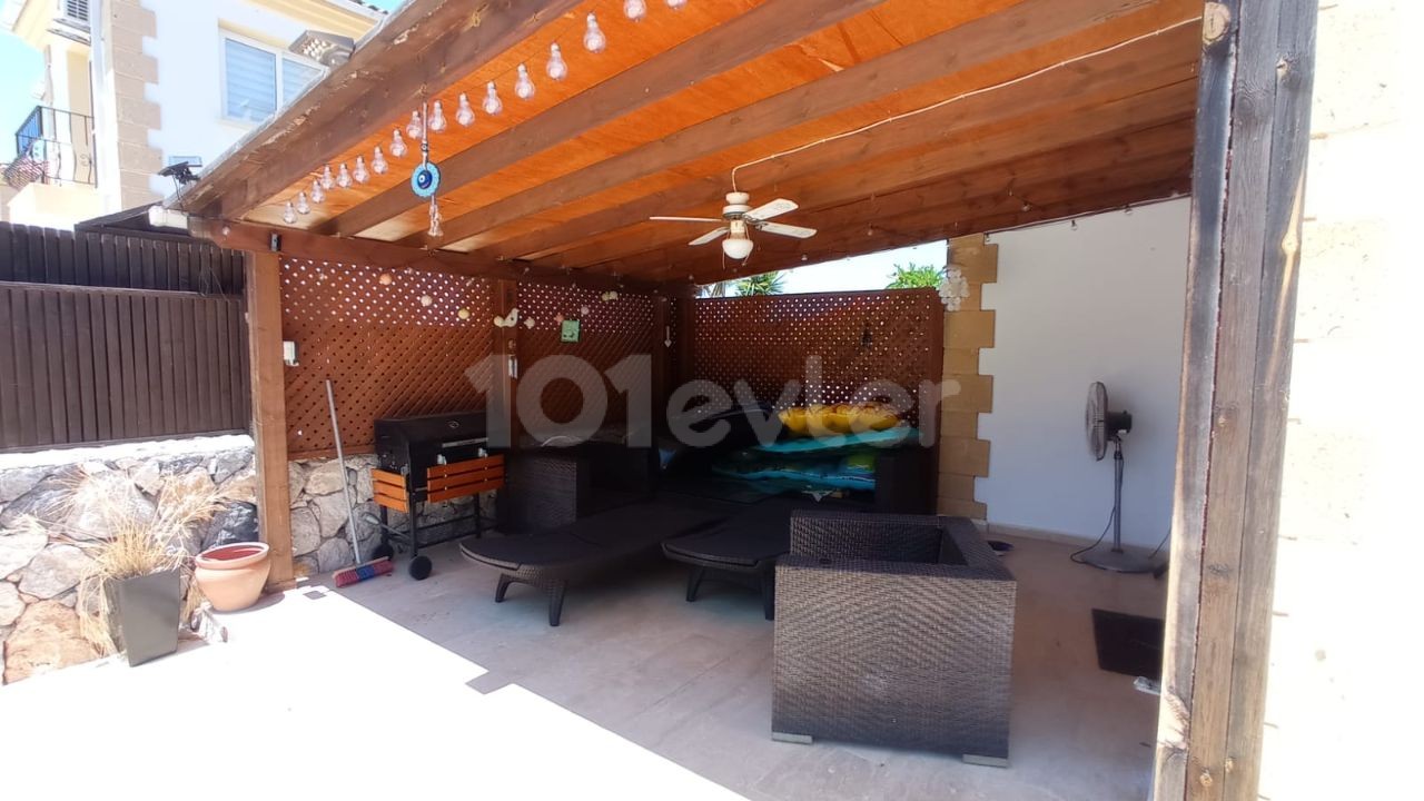 Stunning 3 bedroom villa with private swimming pool 