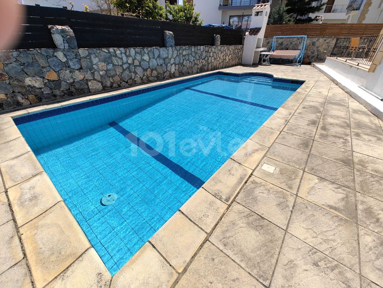 Very well looked after 3 bedroom villa with private pool and fully furnished close to main road in Lapta