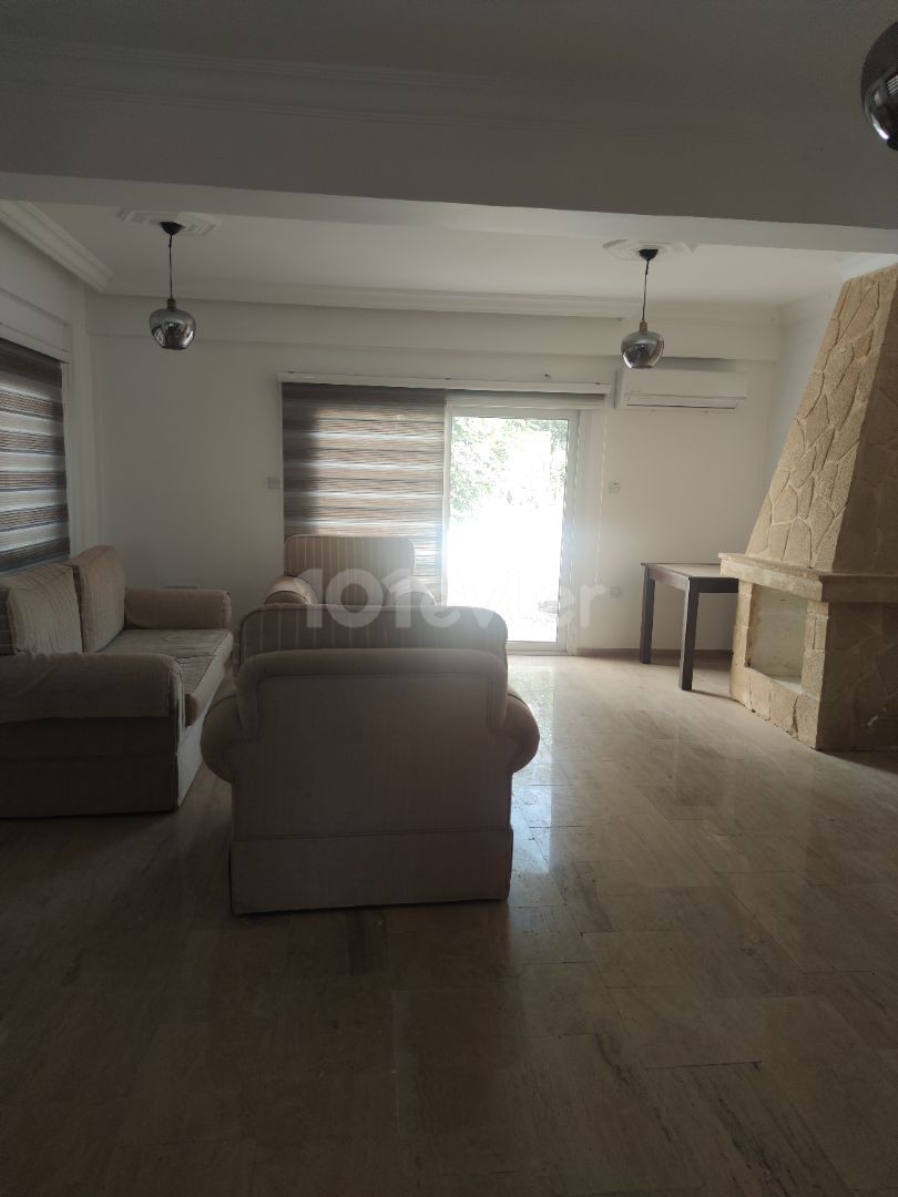 Kyrenia/Alsancak 3+1 villa with communal pool 