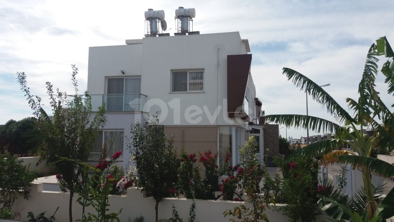 3+1 twins and 2+1 twins villas total 5 bedrooms villa for sale 