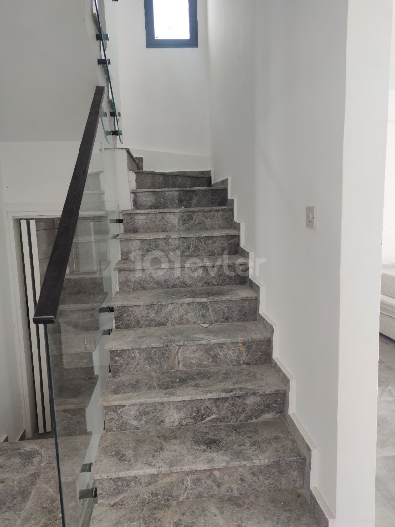 Kyrenia/Alsancak 2+1 duplex villa