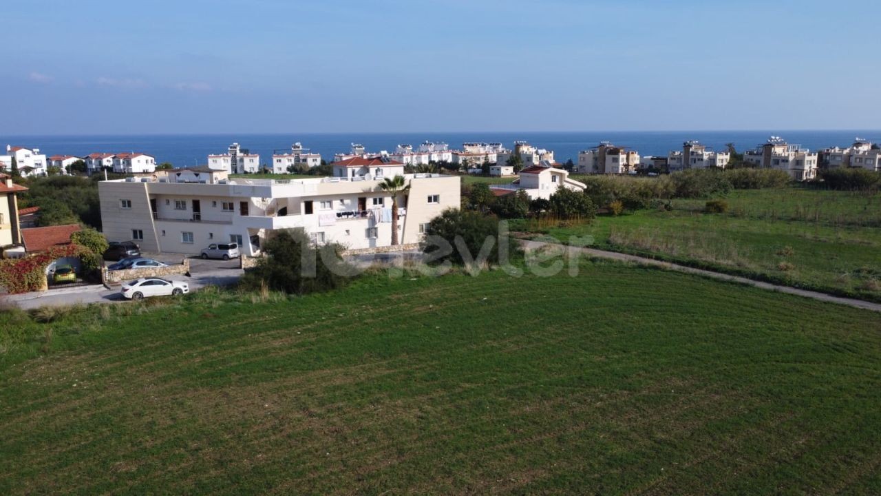 Luxury 4+1 villas for sale in Lapt, just 200 meters from the sea
