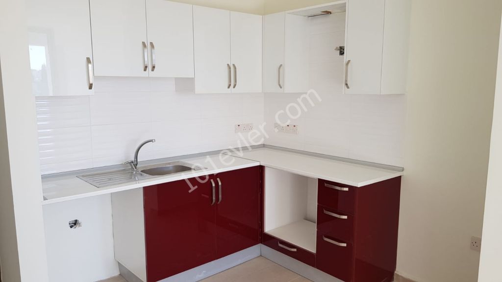 Flat For Sale in Küçük Kaymaklı, Nicosia