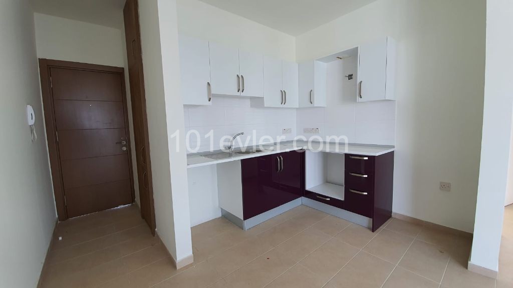 Penthouse For Sale in Küçük Kaymaklı, Nicosia