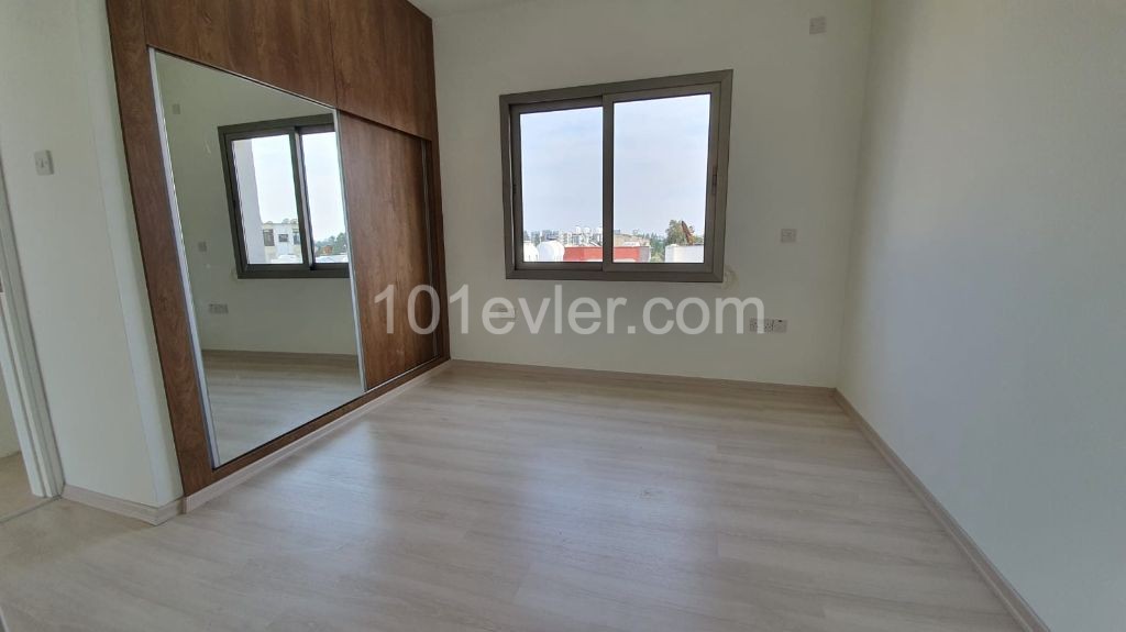 Penthouse For Sale in Küçük Kaymaklı, Nicosia