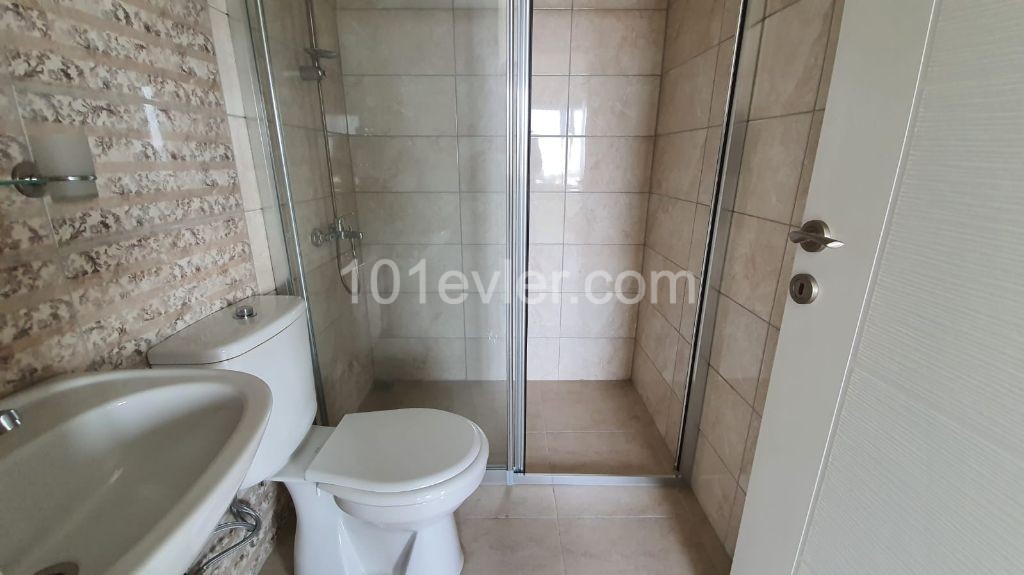 Penthouse For Sale in Küçük Kaymaklı, Nicosia