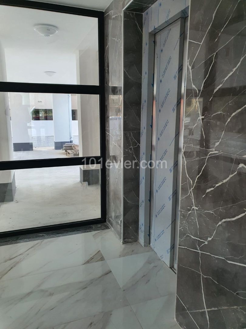 SON DAİRE !!! Yenişehir Merkezde 1.Sınıf İşçilikle 2+1 Süper Lüks Modern Daire