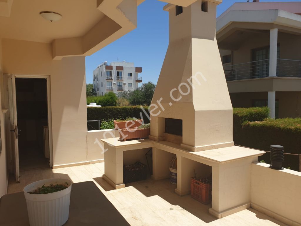 Villa For Sale in Küçük Kaymaklı, Nicosia