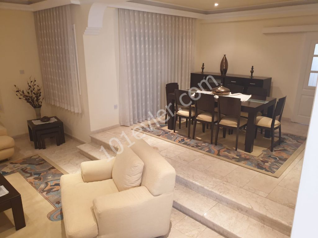 Villa For Sale in Küçük Kaymaklı, Nicosia