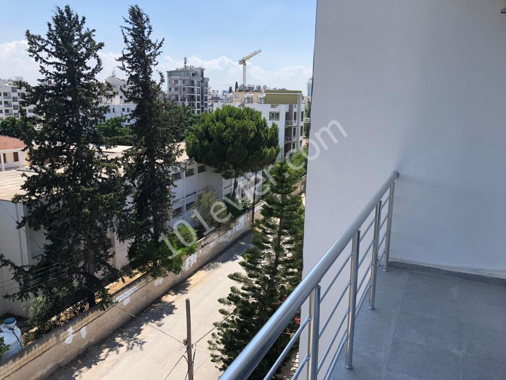 Flat To Rent in Yenişehir, Nicosia