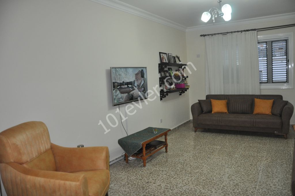 Flat For Sale in Ağırdağ, Kyrenia