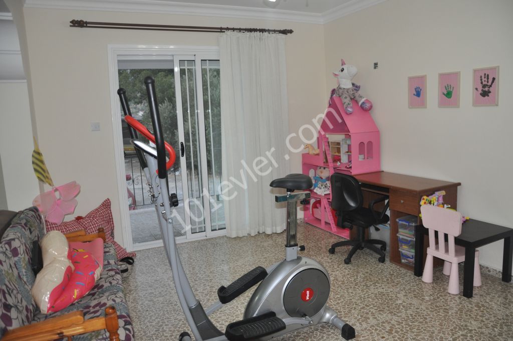 Flat For Sale in Ağırdağ, Kyrenia