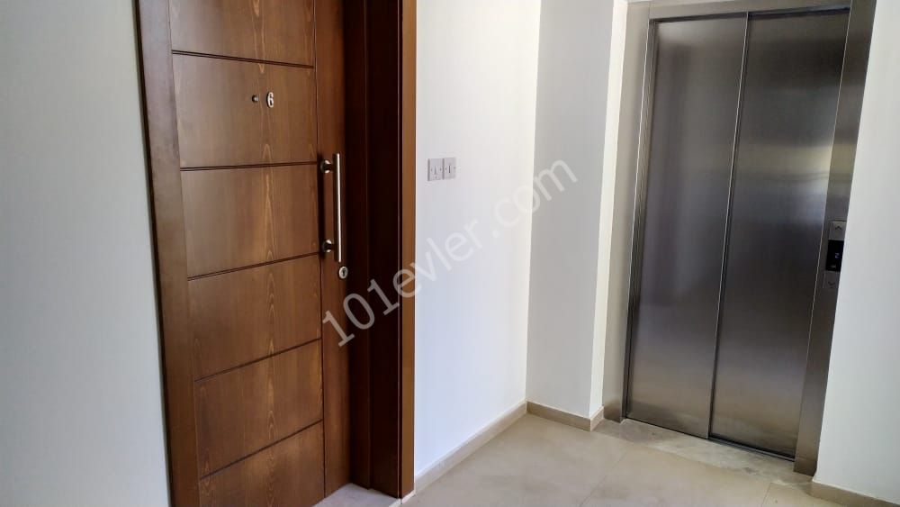 Dereboyu'na  Yürüme Mesafesinde Kiralık Eşyalı Daire !!