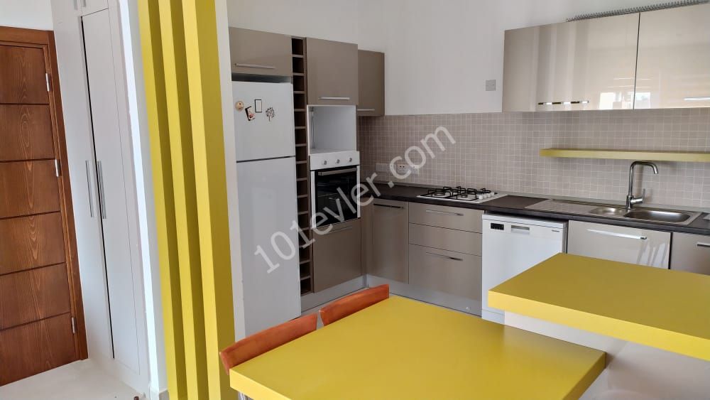 Dereboyu'na  Yürüme Mesafesinde Kiralık Eşyalı Daire !!