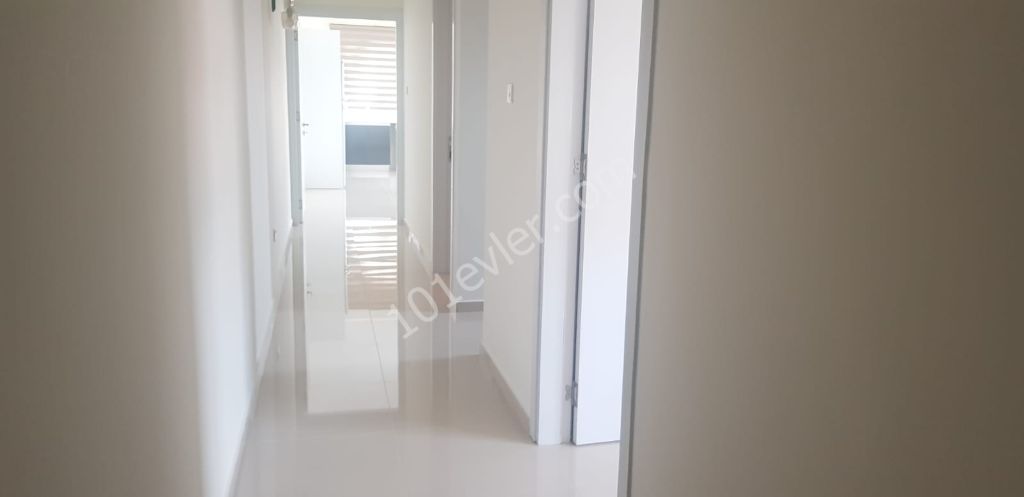 Yenikent Bölgesinde Kiralık Full Eşyalı 2+1 Daire !!!