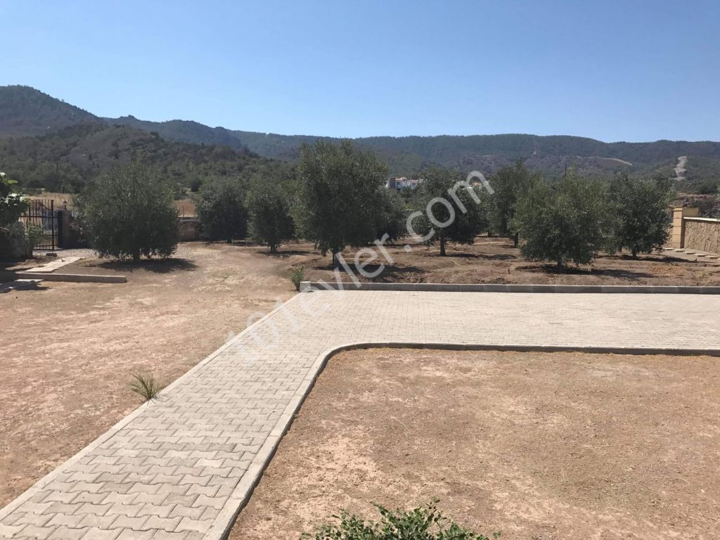 Villa For Sale in Bahçeli, Kyrenia