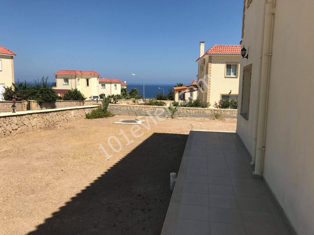 Girne Bahçeli Bölgesinde Satılık Müstakil Villa !!!