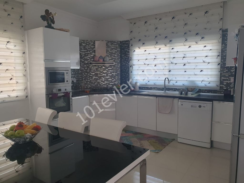 Villa For Sale in Hamitköy, Nicosia