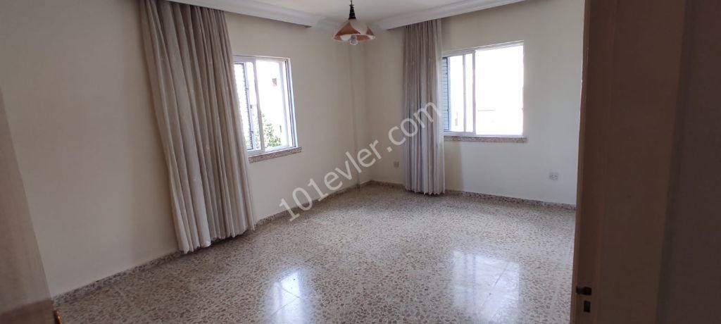 Flat For Sale in Kumsal, Nicosia