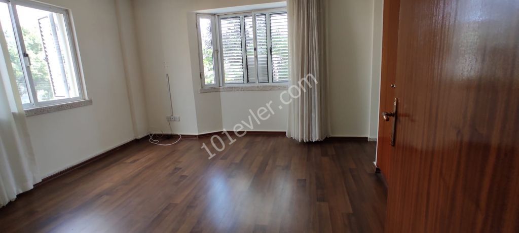 Flat For Sale in Kumsal, Nicosia