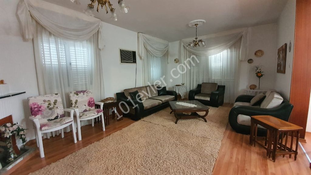 Detached House For Sale in Minareliköy, Nicosia