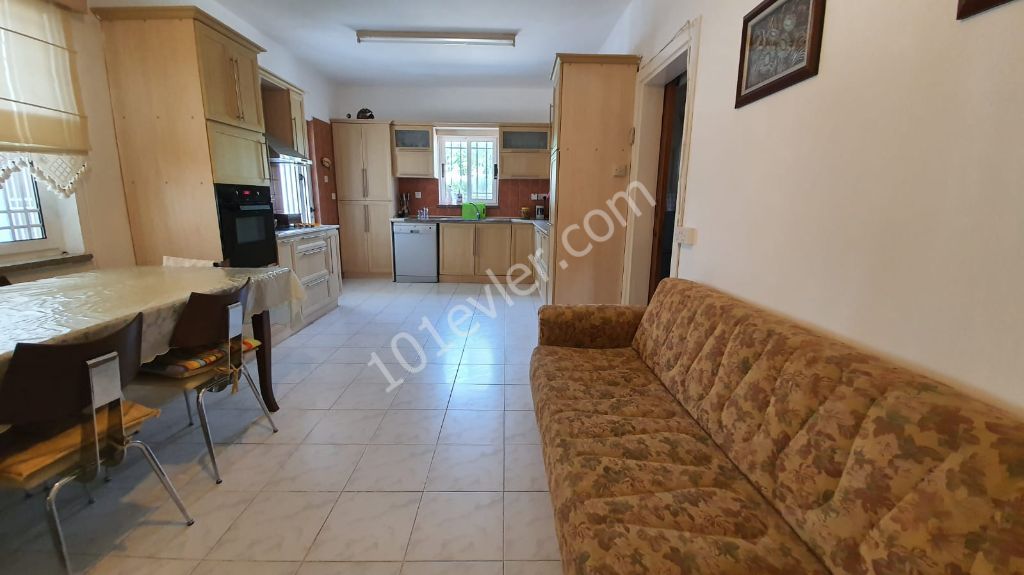 Detached House For Sale in Minareliköy, Nicosia