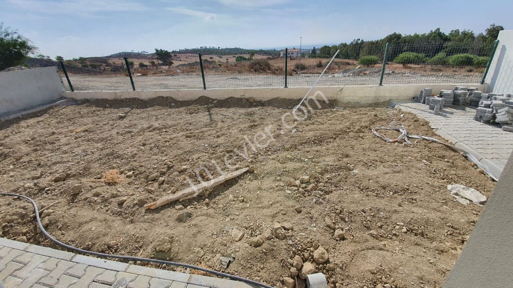 Halb freistehend Kaufen in Boğaz, Kyrenia