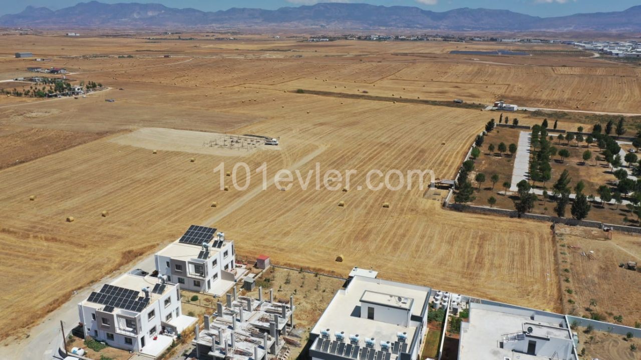 !!! OPPORTUNITY !!! Investment/Dec Plots for Sale in Alaykoy Region with a Down Payment of £10,000!!! ** 