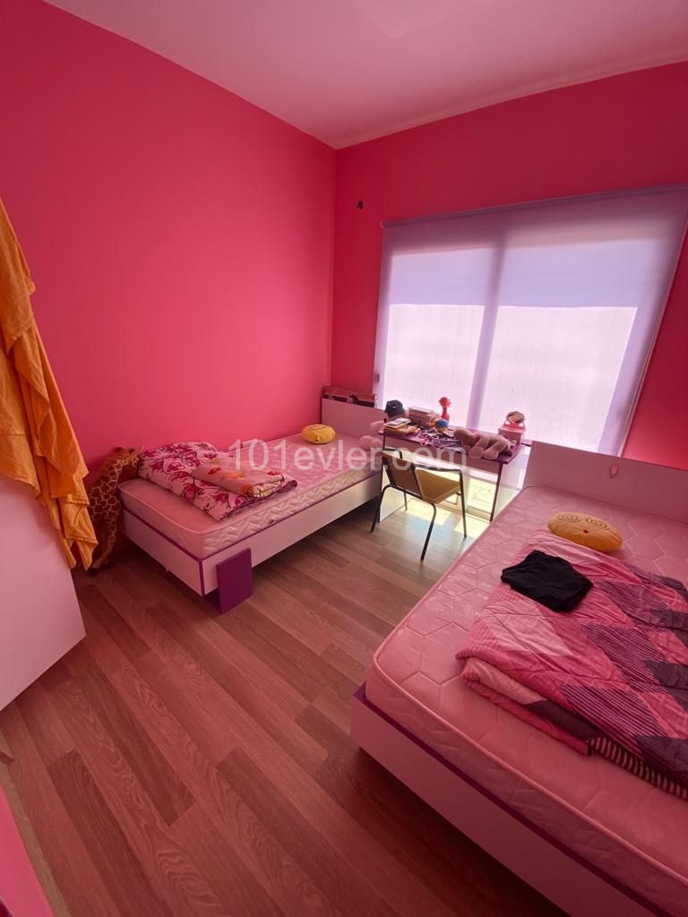 Flat For Sale in Yenişehir, Nicosia