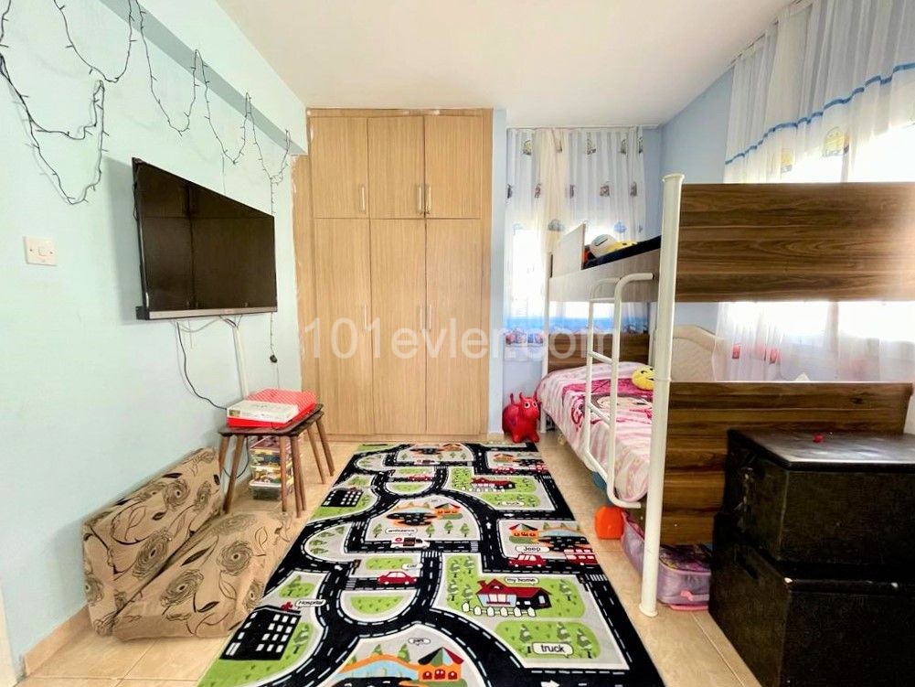 Hamitköy in Nikosia zu verkaufen 1. Etage Wohnung !!! ** 