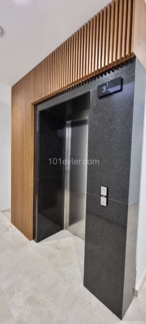 !!! VAT / TRANSFORMER INCLUDED !!! Super Luxury Residence Apartments with Full White Furnishings, Central Air Conditioning System, Elevator, Special Interior Design in the Main Artery in Küçük Kaymaklı !!! ** 