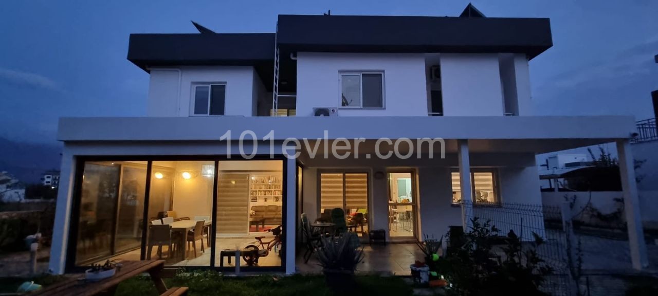 350m2 4 Schlafzimmer,Kamin,Super Luxus-Villa zum Verkauf in Bosporus!!! ** 