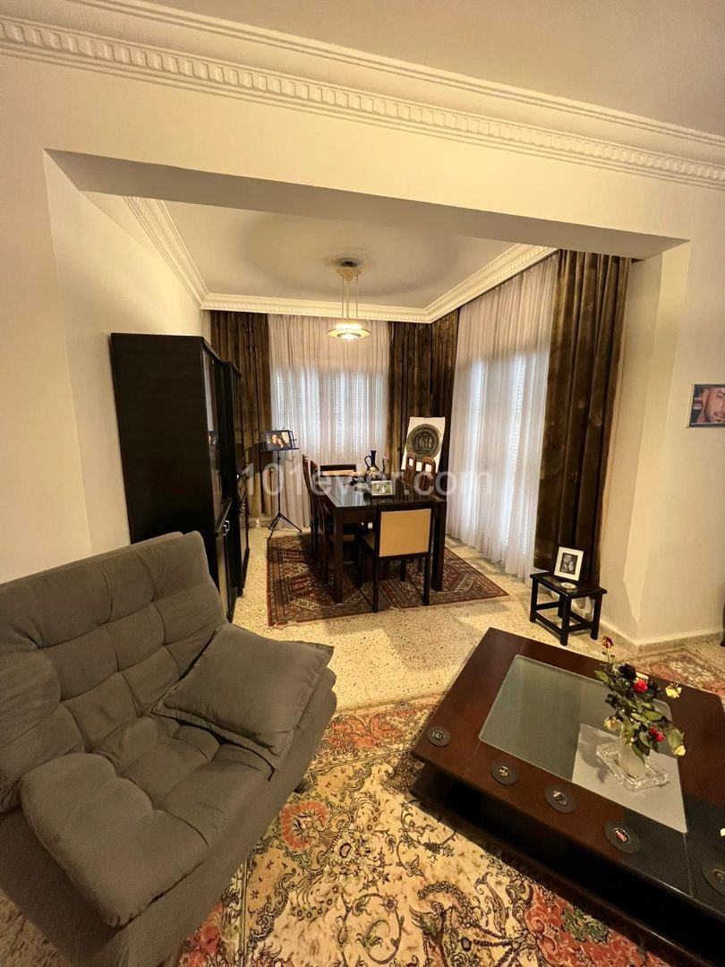 !!! OPPORTUNITY !!! 3+1 Flat for Sale in Ortaköy with Ground Floor Garden !!! ** 