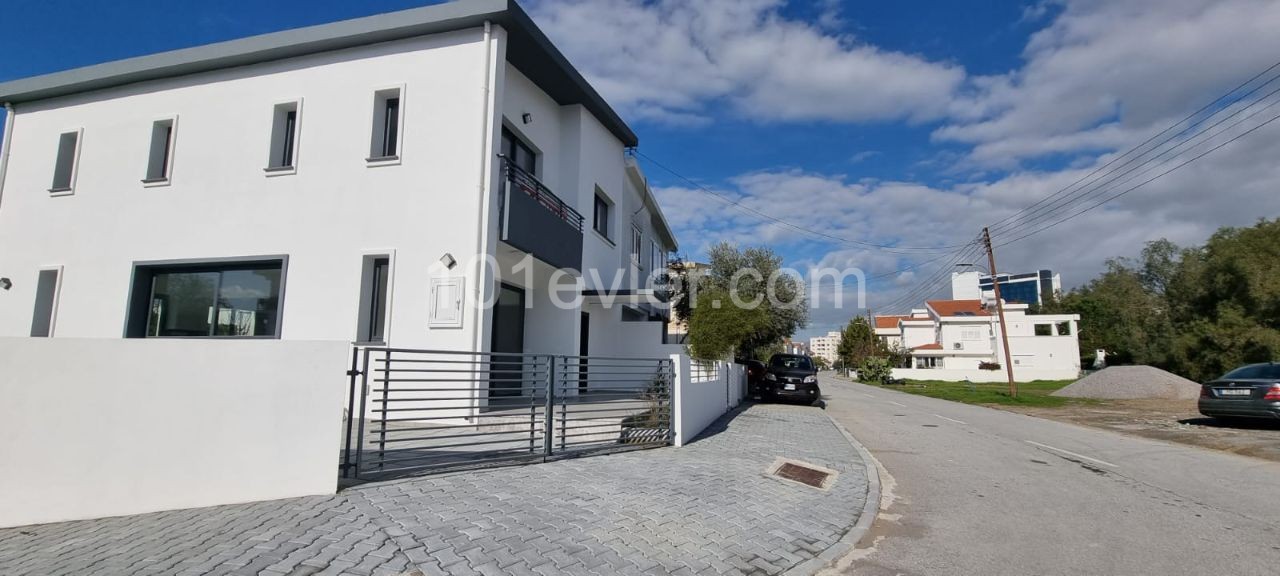 3 + 1 Türkische Villa Zum Verkauf In Yenikent!!! ** 