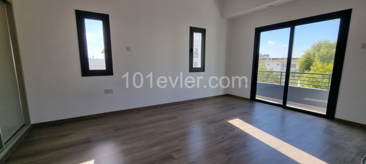 3+1 Turkish Villa for Sale in Yenikent Area !!! ** 