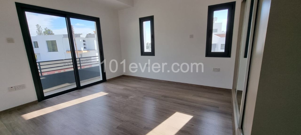 3+1 Turkish Villa for Sale in Yenikent Area !!! ** 