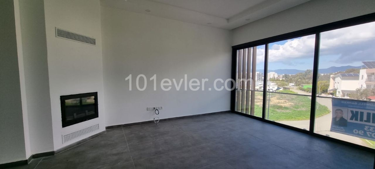 3+1 Flats for Sale in Nicosia Köşklüçiftlik Area !!! ** 