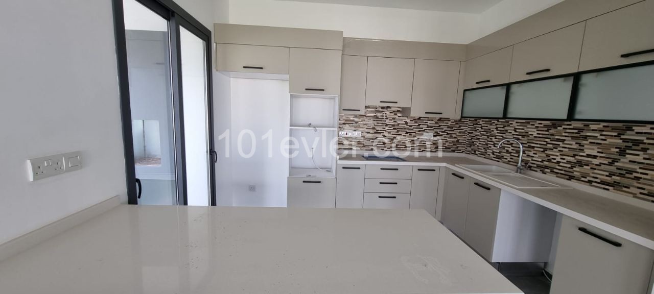 3+1 Flats for Sale in Nicosia Köşklüçiftlik Area !!! ** 