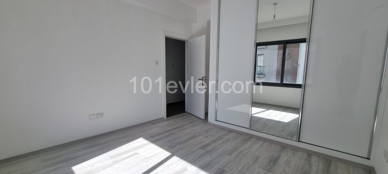 3+1 Flats for Sale in Nicosia Köşklüçiftlik Area !!! ** 