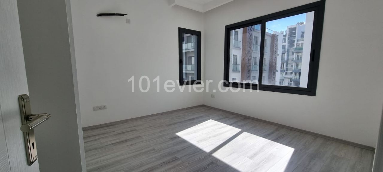 3+1 Flats for Sale in Nicosia Köşklüçiftlik Area !!! ** 