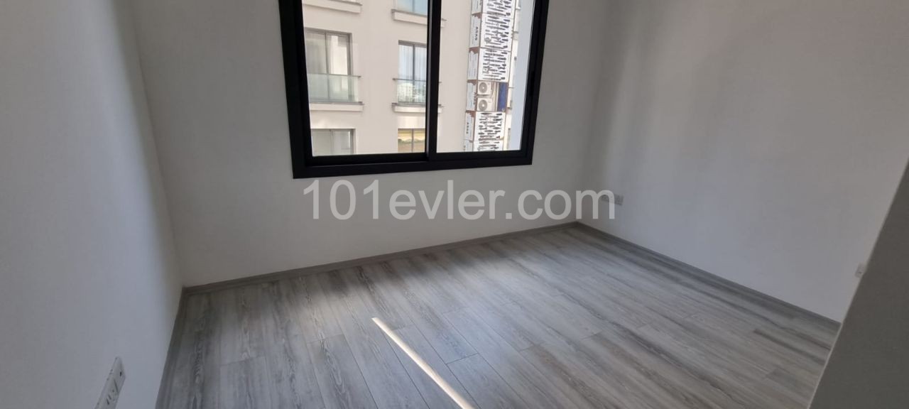 3+1 Flats for Sale in Nicosia Köşklüçiftlik Area !!! ** 