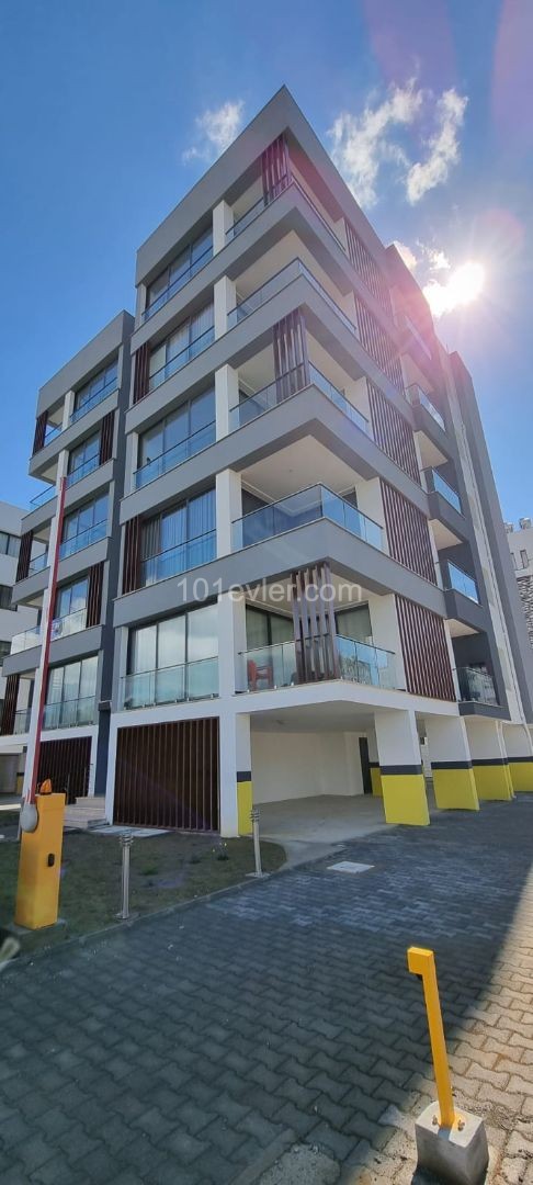 3+1 Flats for Sale in Nicosia Köşklüçiftlik Area !!! ** 