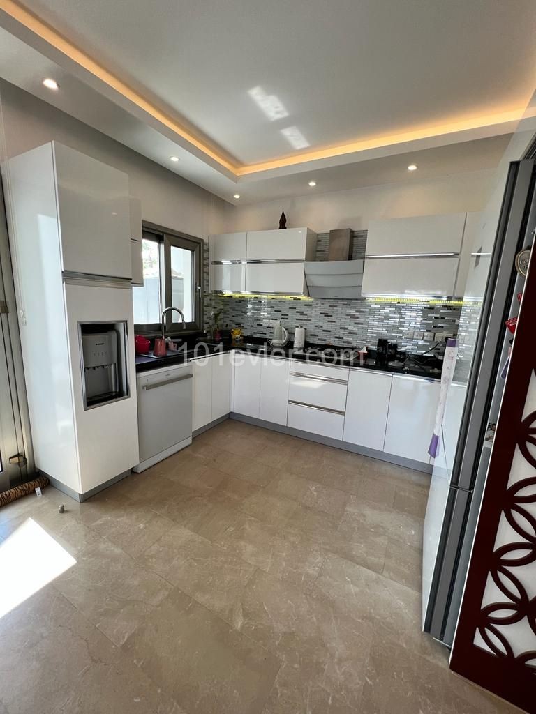 Ground Floor Flat for Sale in Gonyeli !!! ** 