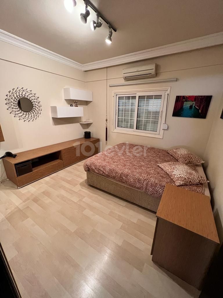 Flat for Sale in Nicosia Köşklüçiftlik Area !!! ** 