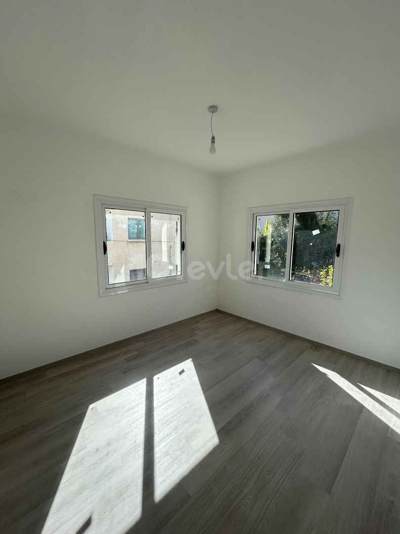 3+1 Flat for Sale in Kyrenia Zeytinlik Area!!!