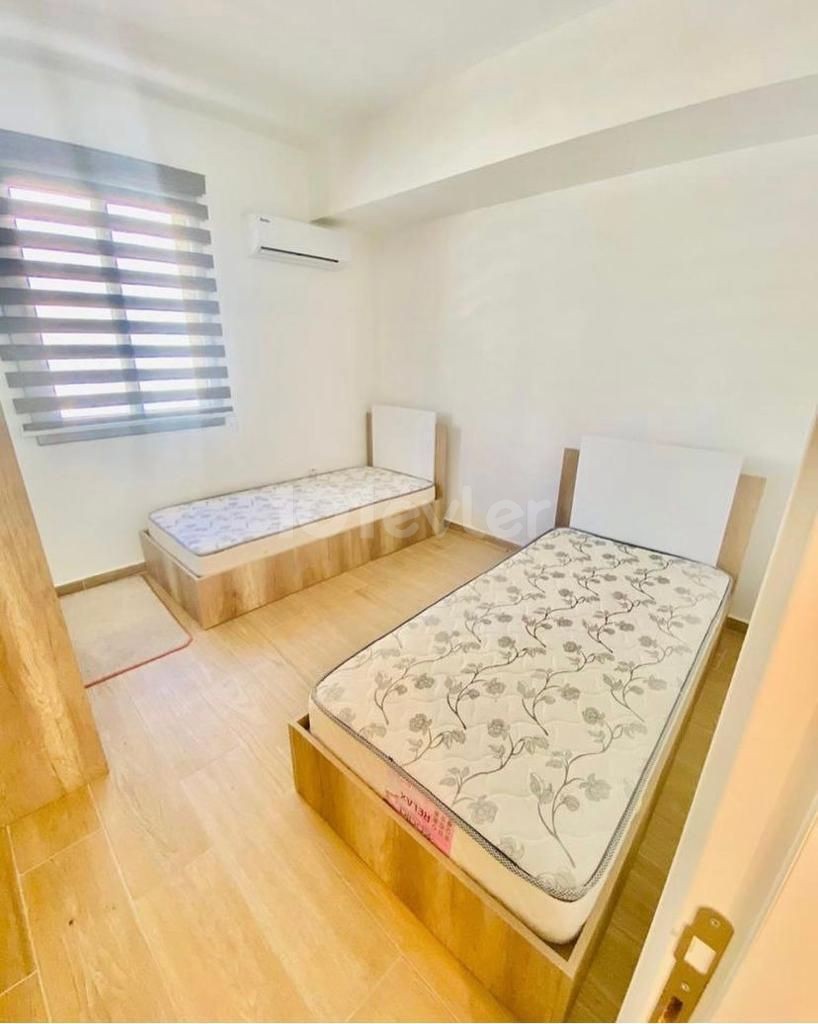 GİRNE MERKEZDE SATILIK 2+1 DAİRE 