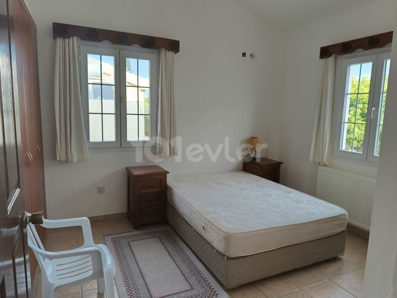 Girne Özankoy da kiralık full eşyalı 3+1 Villa.