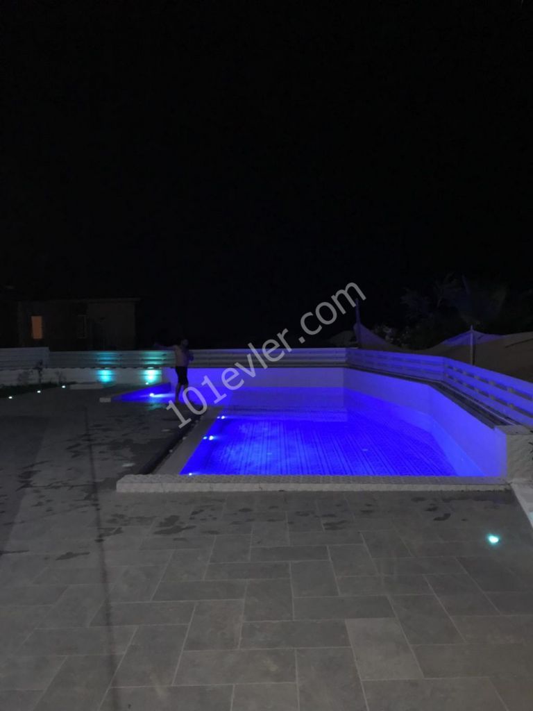 GIRNE OZANKOY CRATOS OTEL KARSISI ULTRA LUX VİLLA. 390000STG